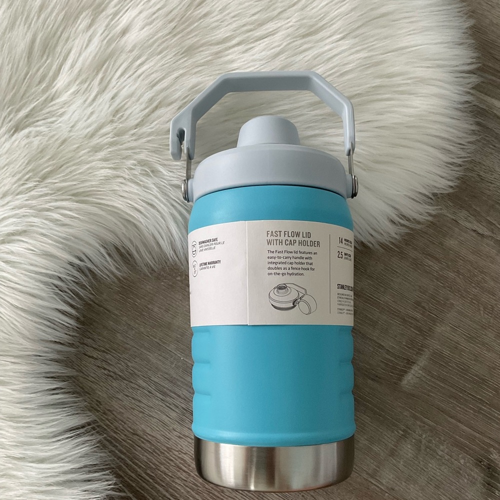 🩵STANLEY IceFlow Jug With Fast Flow Lid in Blue, Grey and Silver - Picture 2 of 5